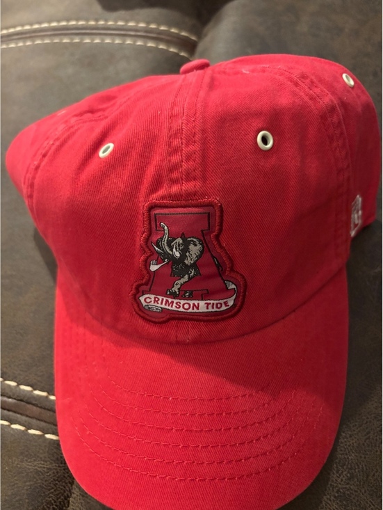 Other - Alabama Crimson Tide Retro Brand Buckle Strap Hat Adjustable NCAA Cap Red
